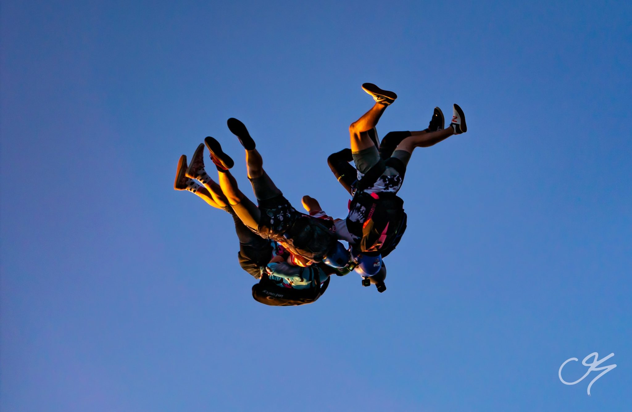 How Fast do you Fall When Skydiving? Skydive Paraclete XP