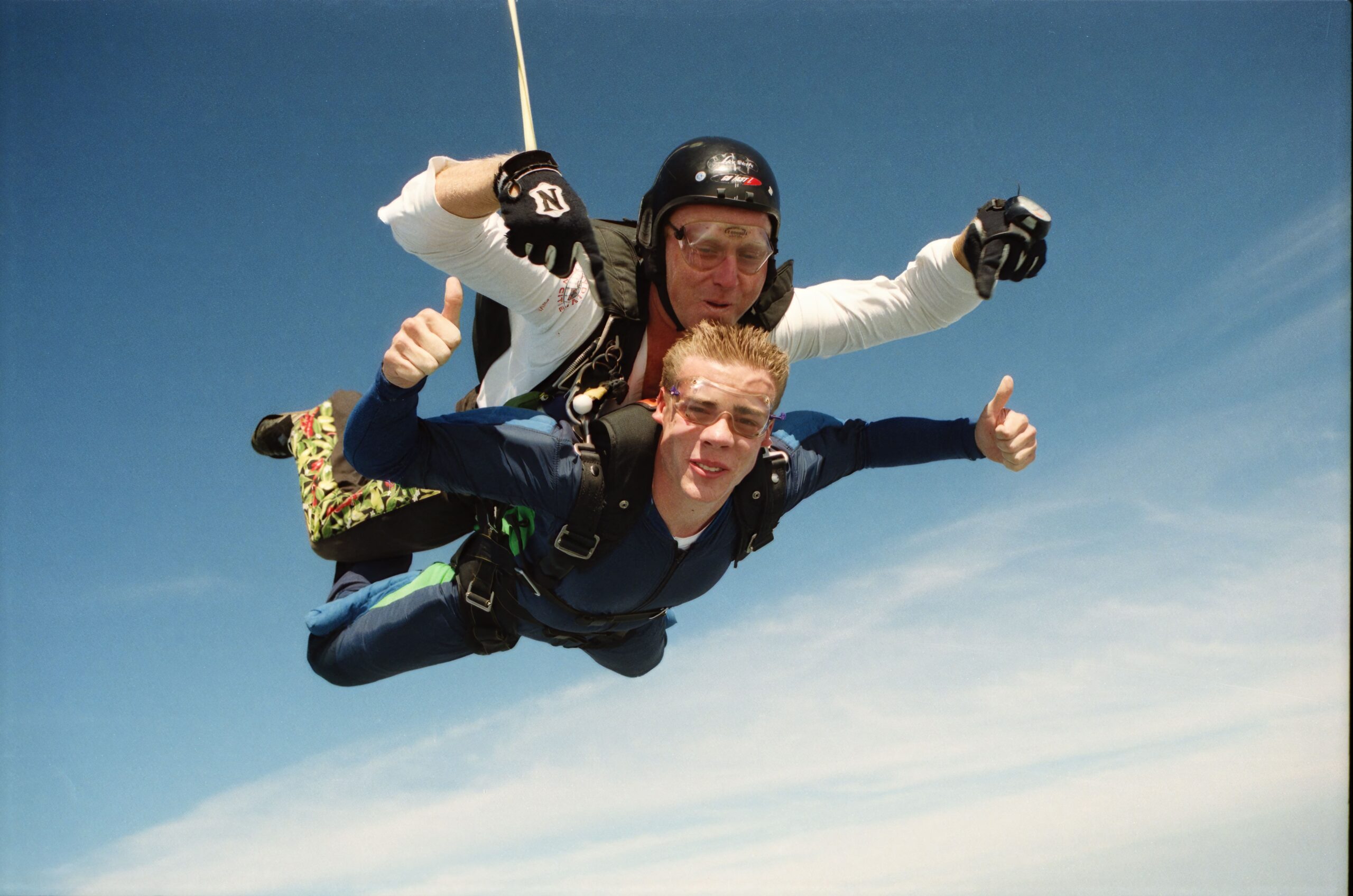 Skydiving vs. Bungee Jumping Which is Scarier?